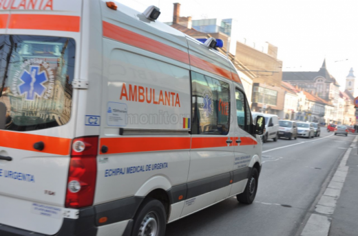 Ce trebuie să faci după ce ai sunat la ambulanță, atunci când ești infectat sau supect de COVID? Sfaturile echipajelor de salvare.